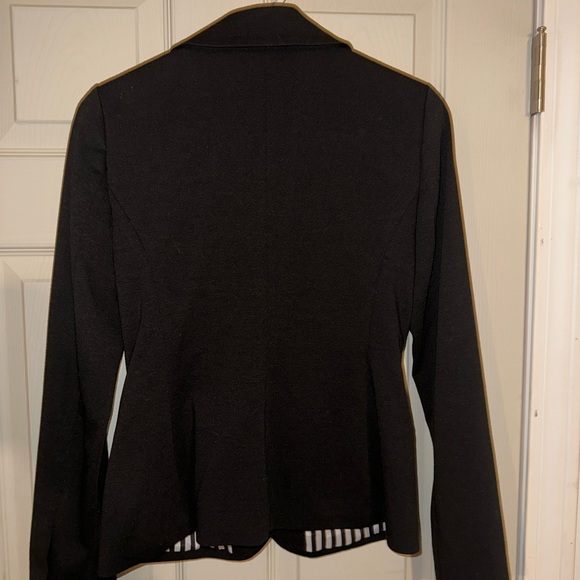 Blazer - Picture 2 of 3